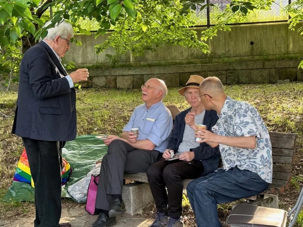 Malcolm, John & two others (photo by Jann Williams)